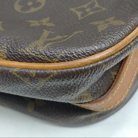 Louis Vuitton Monogram Sac Senlis - Picture 6 of 9
